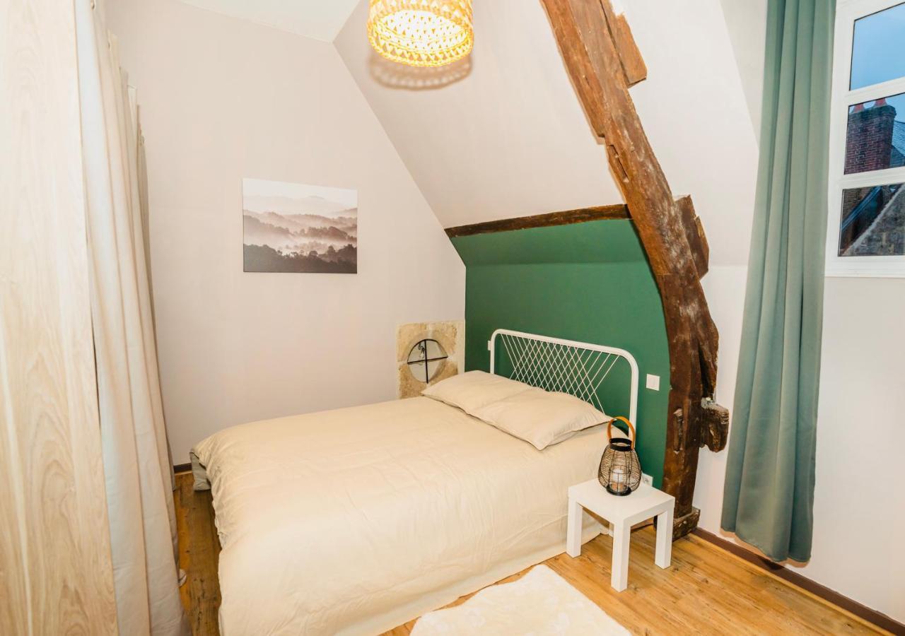 Nid Douillet La Cour Du Dauphin, Vue Cathedrale Imprenable Apartment Laon Exterior photo